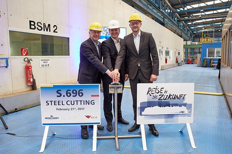 baustart-fa%c2%bcr-die-neue-aida-schiffsgeneration-auf-der-meyer-werft-in-papenburg-mit-bernard-meyer